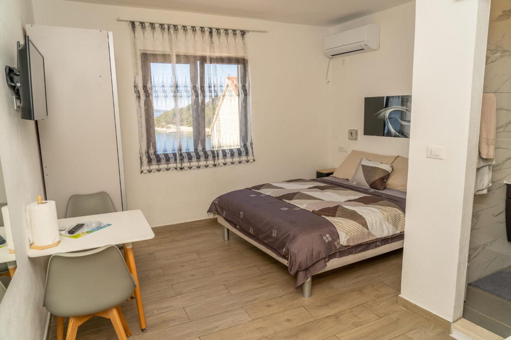 Apartments Caric Hvar Town Bagian luar foto