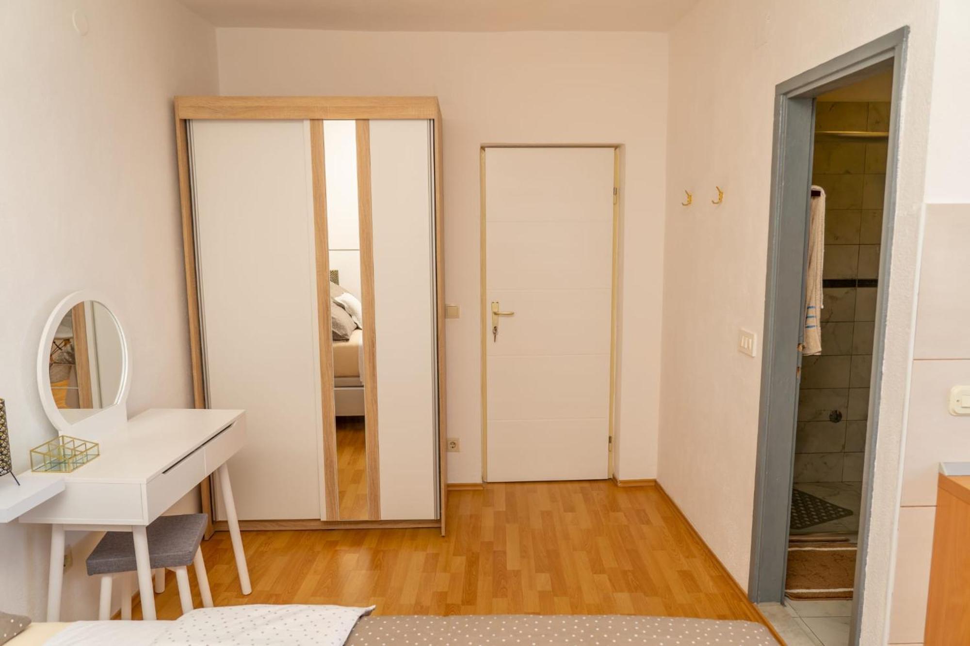 Apartments Caric Hvar Town Bagian luar foto