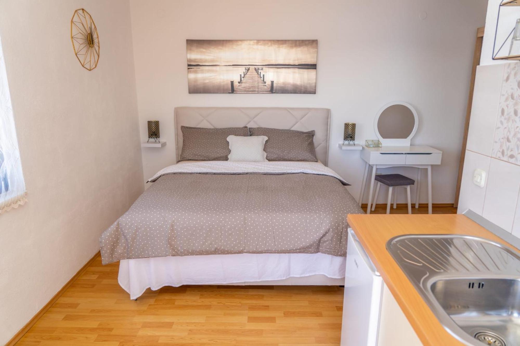 Apartments Caric Hvar Town Bagian luar foto