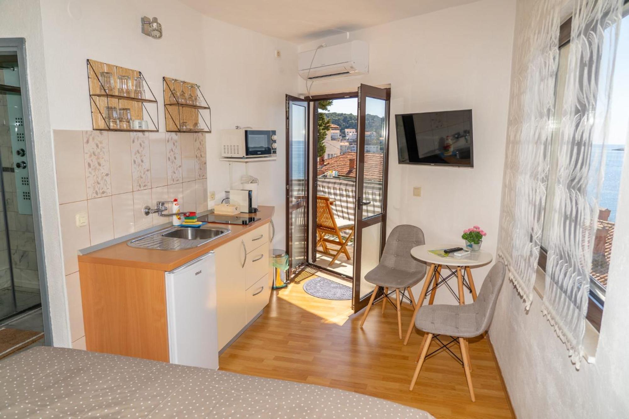Apartments Caric Hvar Town Bagian luar foto